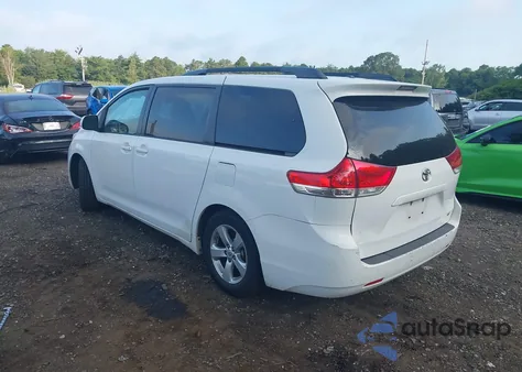 2014 Toyota Sienna Le V6 8 Passenger из США, поврежденный, VIN 5TDKK3DC3ES513109